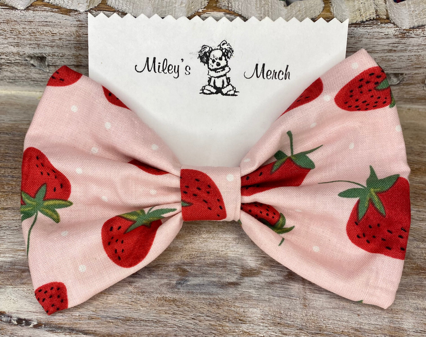 Dog Bow Tie, Strawberries